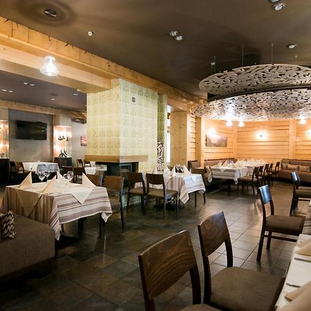 Optima Collection Park Hotel Ιβανό-Φρανκίβσκ Εξωτερικό φωτογραφία