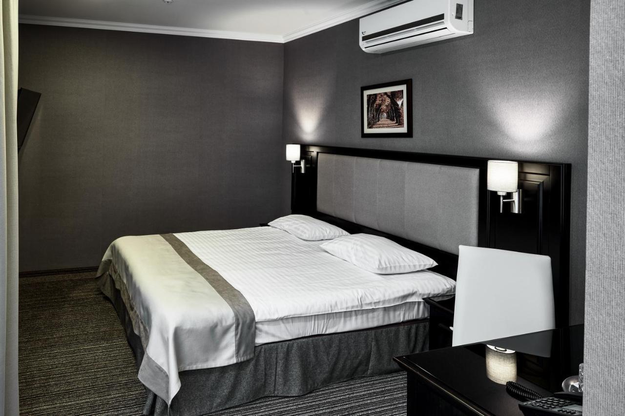 Optima Collection Park Hotel Ιβανό-Φρανκίβσκ Εξωτερικό φωτογραφία